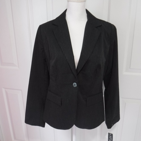 Apt. 9 Jackets & Blazers - 2/$20 Apt 9 Blazer Charcoal Gray Pinstripe Lined